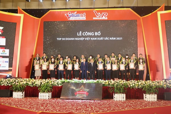 Vinh danh Top 500 doanh nghiệp lớn nhất Việt Nam năm 2021
