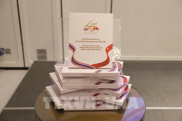 Ra mắt sách về thương mại và đầu tư Việt Nam - Thái Lan