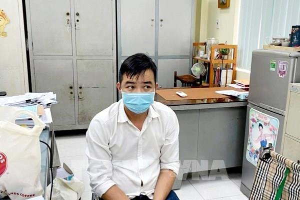 Bắt tạm giam Giám đốc Công ty Nam Phong vì nâng khống giá bộ sinh phẩm Việt Á