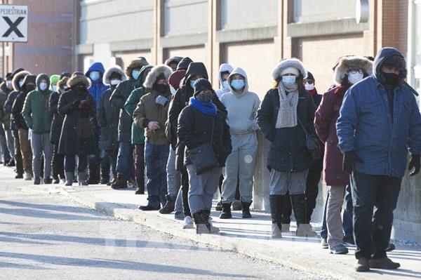 Canada dự báo làn sóng lây nhiễm biến thể Omicron sẽ "rất dữ dội"