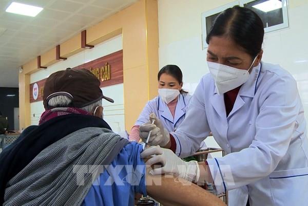 Quảng Ninh đặt mục tiêu tiêm xong mũi 3 vaccine COVID-19 trước ngày 23/1 