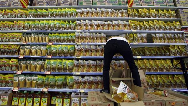 Indonesia bắt đầu ấn định giá dầu ăn