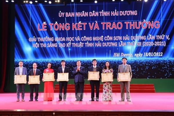Thúc đẩy phong trào nghiên cứu khoa học, thi đua lao động sáng tạo