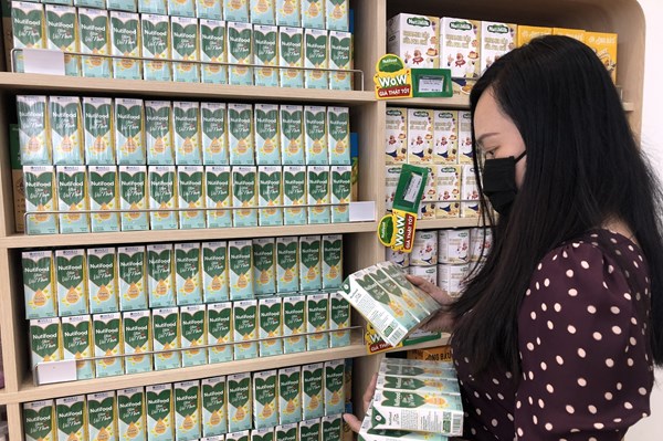 Nutifood trợ giá 40% cho sản phẩm sữa non