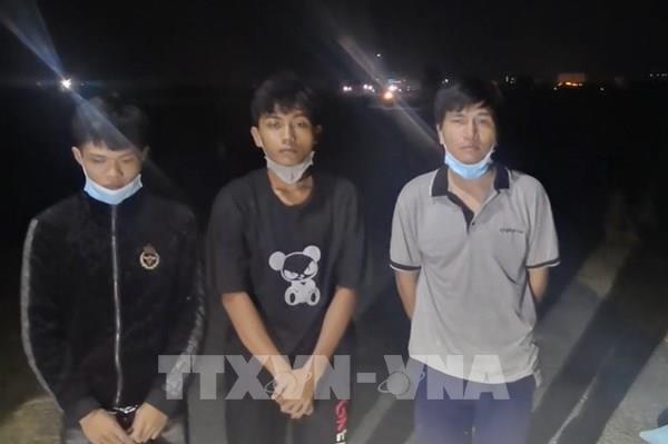 Bắt 4 người nhập cảnh trái phép từ Campuchia về Việt Nam