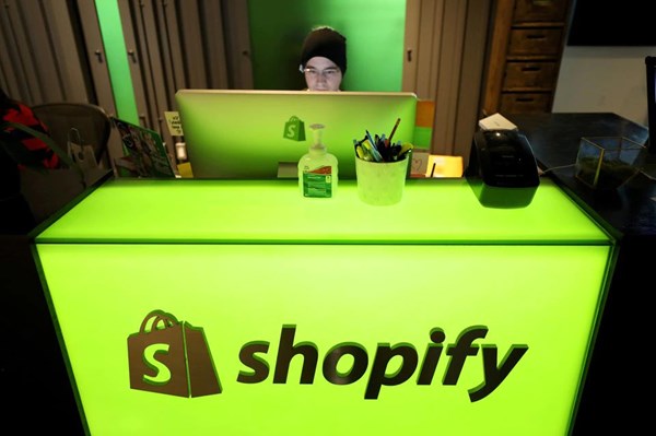 Shopify cắt giảm 20% lực lượng lao động