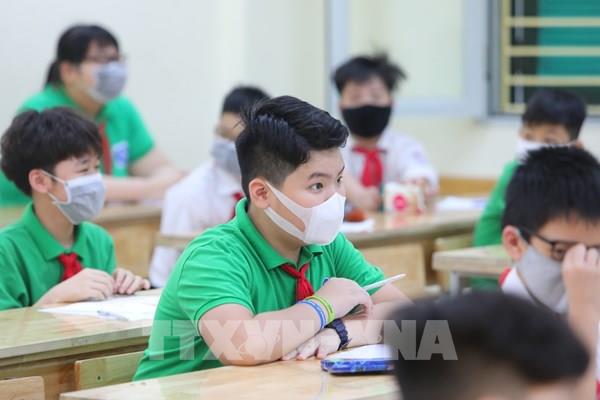 Thành phố Hồ Chí Minh vẫn đang áp mức sàn khi thu học phí