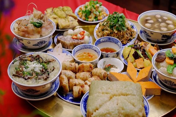 Tìm hiểu về phong tục hóa vàng ngày Tết