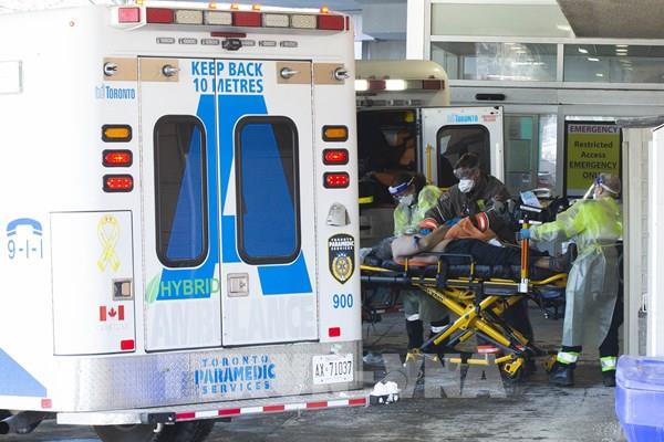 Người nhiễm Omicron có thể lây lan cho người khác trong vòng ít nhất 6 ngày