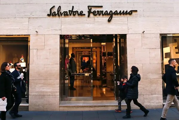 Doanh số bán hàng của Salvatore Ferragamo tăng 31,4%