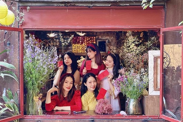 Top quán cà phê mở xuyên Tết, trang trí siêu đỉnh ở Hà Nội