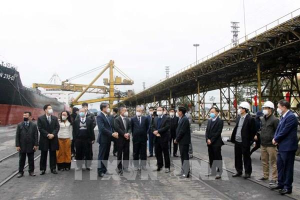 Quảng Ninh rót trên 26.000 tấn than trong ngày đầu năm mới Nhâm Dần 2022