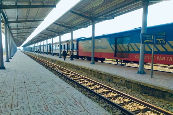 Trình Bộ Chính trị xem xét chủ trương đầu tư dự án đường sắt tốc độ cao Bắc - Nam
