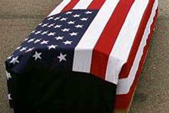 Bị phạt tù vì giấu người nhập cư trái phép vào Mỹ trong quan tài