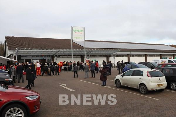 Chuỗi siêu thị hàng Việt lớn nhất tại Anh mở rộng mạng lưới phân phối