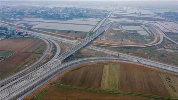 Dự án cao tốc Bắc - Nam phía Đông được phép áp dụng cơ chế đặc thù