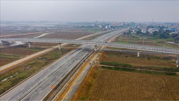 Mở rộng cao tốc Cao Bồ - Mai Sơn lên 6 làn xe
