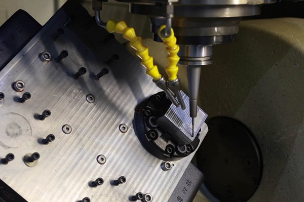 Phát triển công nghiệp công nghệ cao Tp. Hồ Chí Minh - Bài 1: Vị thế vùng kinh tế trọng điểm