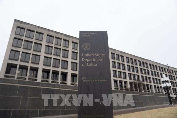 Tăng trưởng việc làm tại Mỹ vượt xa kỳ vọng