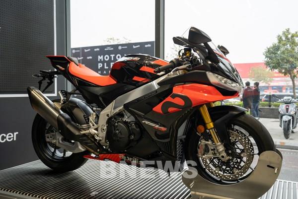 Aprilia RSV4 và Aprilia RSV4 1100 Factory về Việt Nam có giá cao nhất 885 triệu đồng