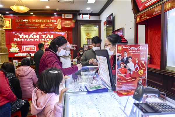 Giá vàng giảm mạnh trước ngày vía Thần Tài 2022