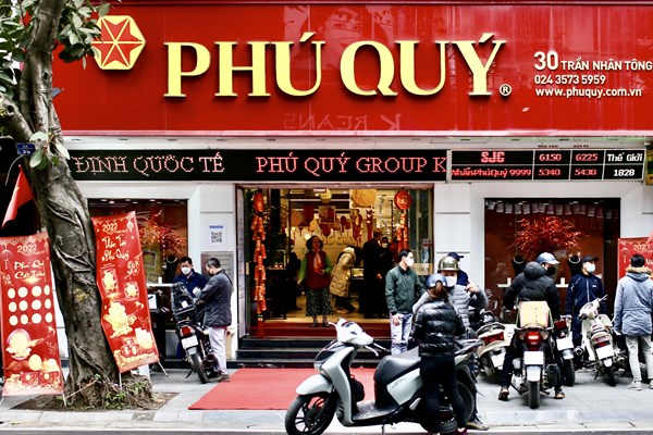 Giá vàng sáng 2/3 tăng 400 nghìn đồng/lượng