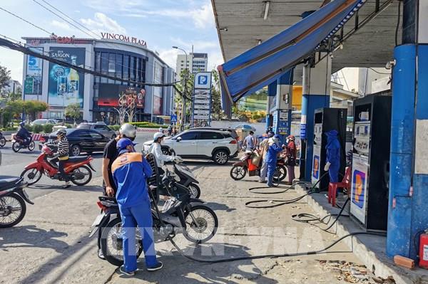 Bảo hiểm giá - giải pháp cho doanh nghiệp kinh doanh xăng dầu