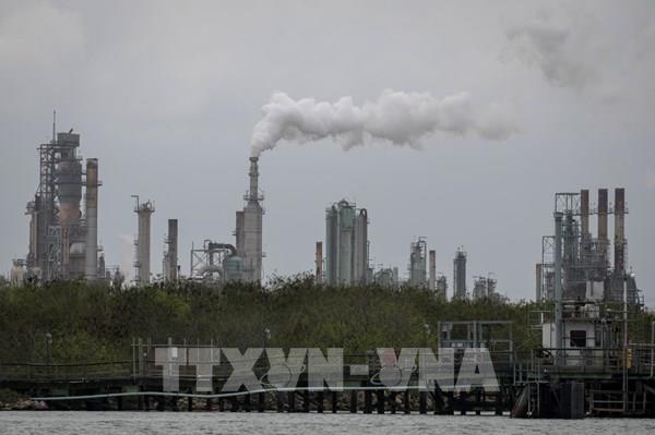 Các nghị sĩ Mỹ kêu gọi đình chỉ thuế khí đốt để ngăn đà tăng giá nhiên liệu