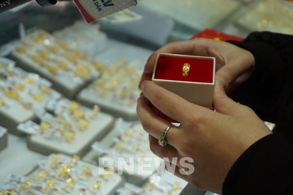 Giá vàng sáng 10/8 giảm 50 nghìn đồng/lượng