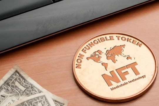 Anh thu giữ các tác phẩm NFT trong chiến dịch chống trốn thuế