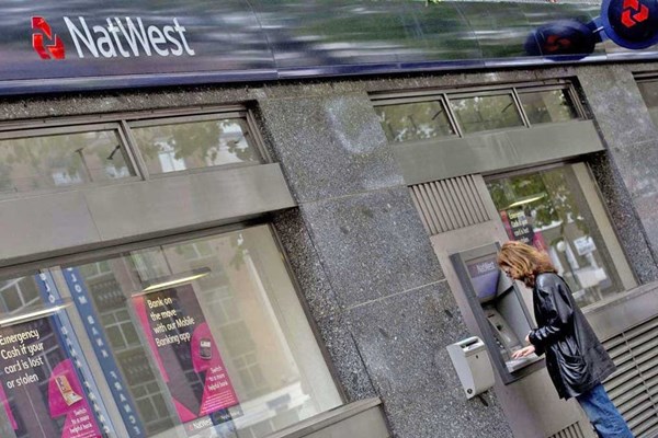 NatWest sẽ đóng cửa 32 chi nhánh tại Anh và xứ Wales 