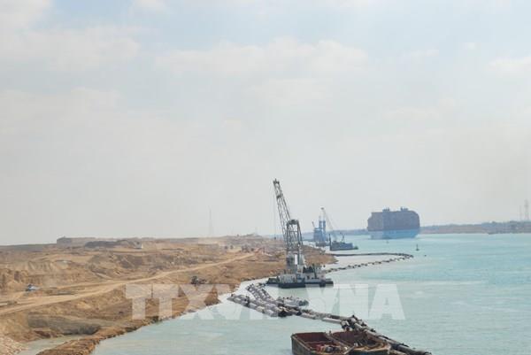 Kênh đào Suez đạt doanh thu kỷ lục trong tài khóa 2021-2022