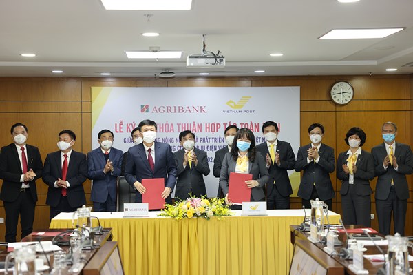 Vietnam Post và Agribank hợp tác triển khai hệ thống thiết bị ngân hàng số 