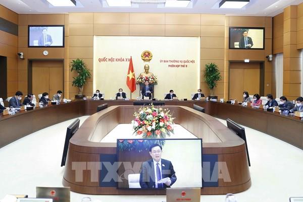 Bế mạc Phiên họp thứ 8 của Ủy ban Thường vụ Quốc hội