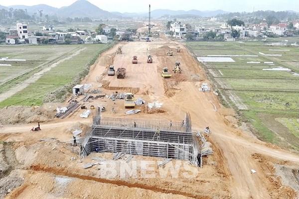 Cận cảnh thi công cao tốc Bắc - Nam đoạn Nghi Sơn Diễn Châu