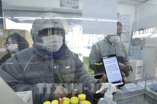 Số ca F0 tại Hà Nội tăng vọt, giá hàng hóa, vật tư y tế "nhảy múa"