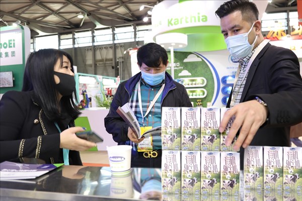 Vinamilk dự kiến lợi nhuận 2022 giảm 8%