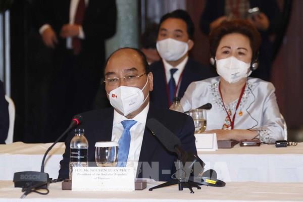 Gần 11 tỷ USD cam kết hợp tác giữa doanh nghiệp Việt Nam - Singapore