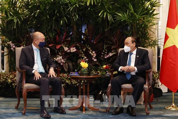 Chủ tịch nước tiếp các doanh nghiệp lớn trong lĩnh vực tài chính, năng lượng Singapore