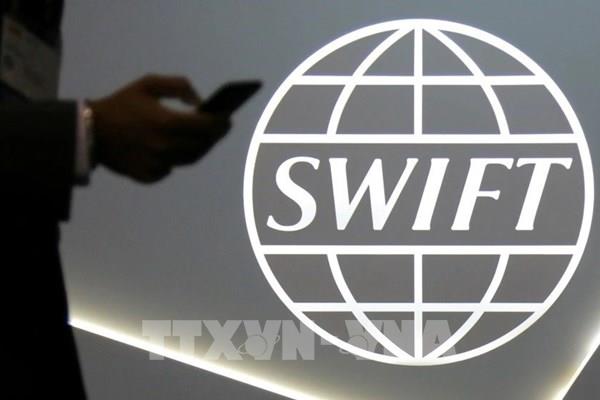 SWIFT là gì và việc loại Nga khỏi SWIFT sẽ gây thiệt hại cho đôi bên ra sao?