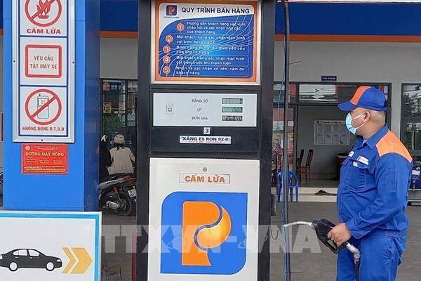 Bộ Tài chính đã trình phương án giảm thuế xăng dầu