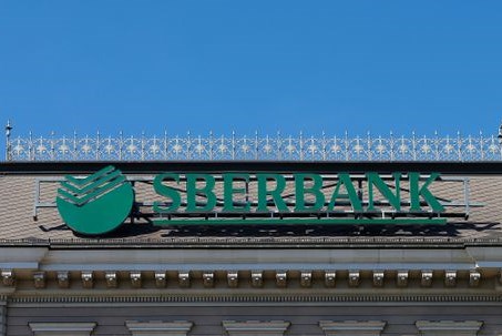 Các ngân hàng Nga gặp khó khăn sau khi căng thẳng Nga-Ukraine gia tăng