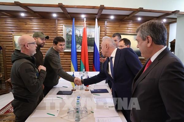 Trọng tâm vòng đàm phán thứ 3 giữa Nga - Ukraine là hành lang nhân đạo