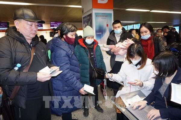 Đưa công dân Việt Nam Ukraine sơ tán sang Warsaw (Ba Lan) về Việt Nam