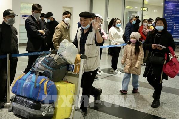 Thêm 300 công dân Việt Nam tại Ukraine về nước