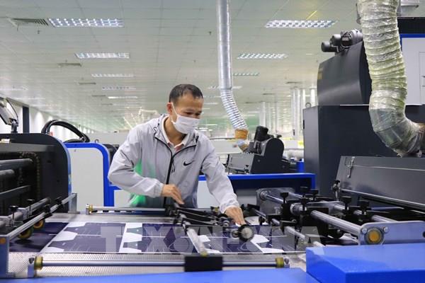 Khắc phục thiếu hụt lao động khi ca mắc COVID-19 tăng cao