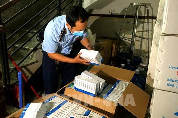 Phát hiện đường dây mua bán bộ sinh phẩm xét nghiệm và thuốc không rõ nguồn gốc