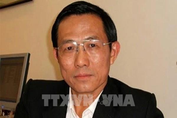 Khởi tố, bắt tạm giam cựu Thứ trưởng Bộ Y tế Cao Minh Quang