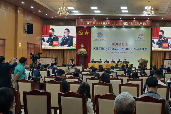 Hải quan đối thoại, giải đáp vướng mắc cho doanh nghiệp