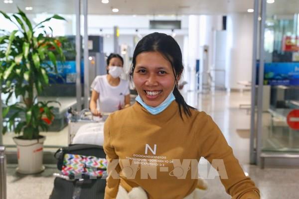 Hai chuyến bay đầu tiên do Sun Group tài trợ đã đưa gần 600 người Việt Nam từ Ukraine về nước an toàn